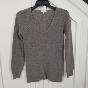 BP. Sweater